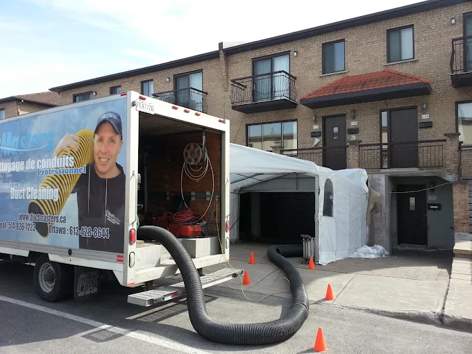 Duct Masters service truck 22