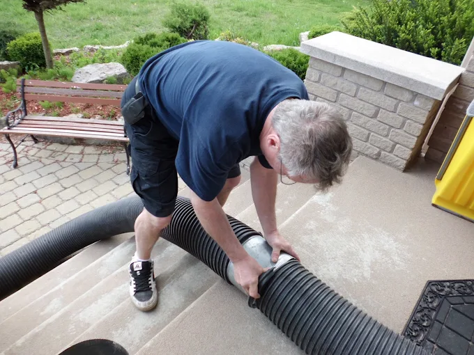 Duct cleaning in progress 27