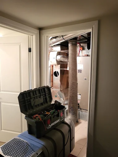 Duct cleaning in progress 18