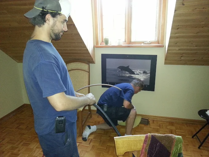 Duct cleaning in progress 16