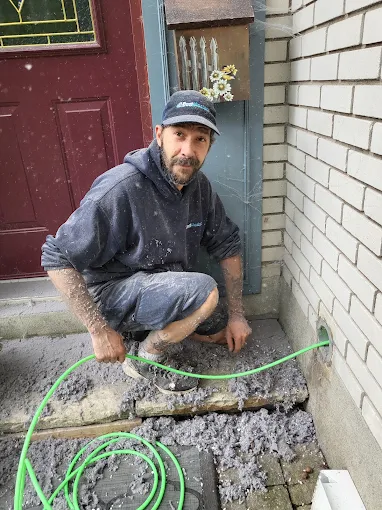 Duct cleaning in progress 33